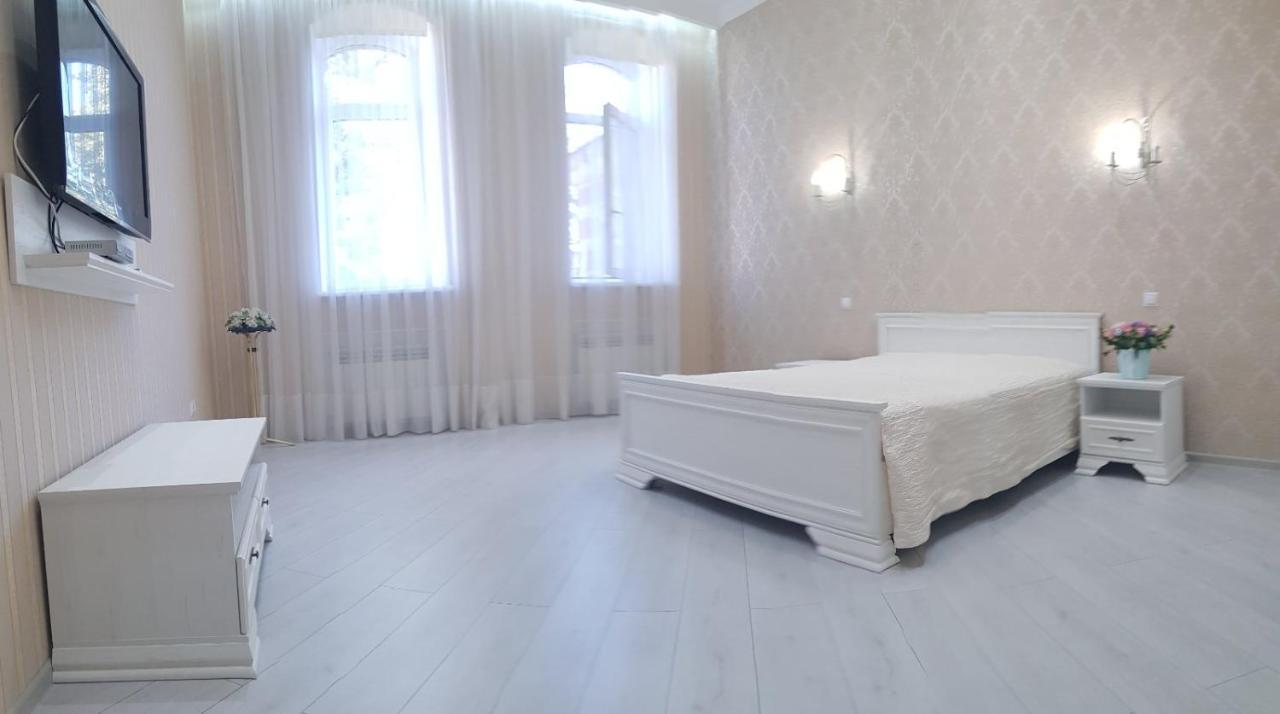 Vip Apartment In The Very Center Of Odessa With Sea View Exterior photo