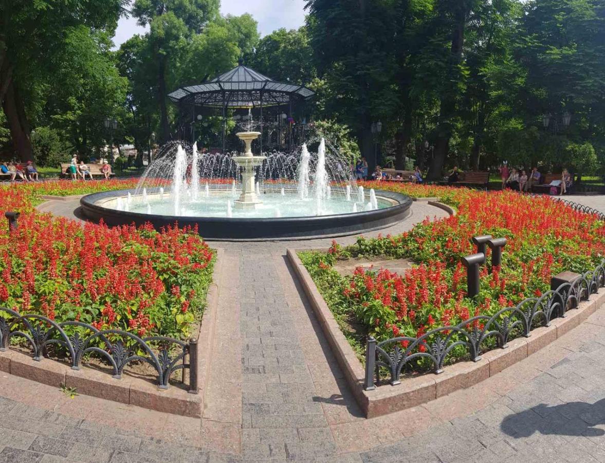 Vip Apartment In The Very Center Of Odessa With Sea View Exterior photo